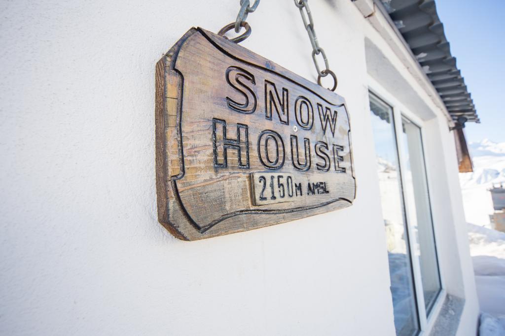 Snow House Hostel Gudauri Exterior photo