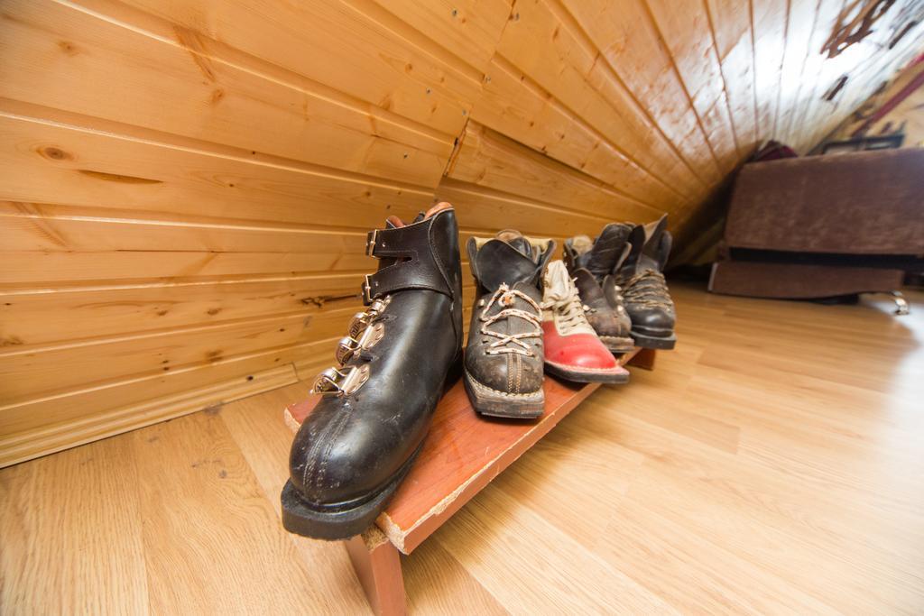 Snow House Hostel Gudauri Exterior photo