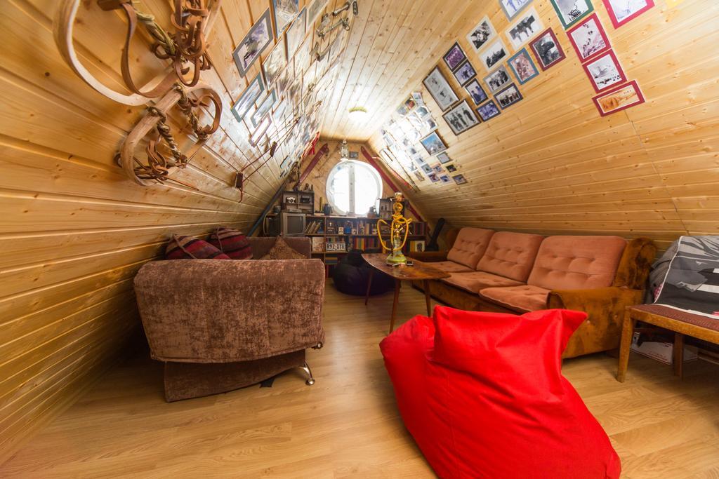 Snow House Hostel Gudauri Exterior photo