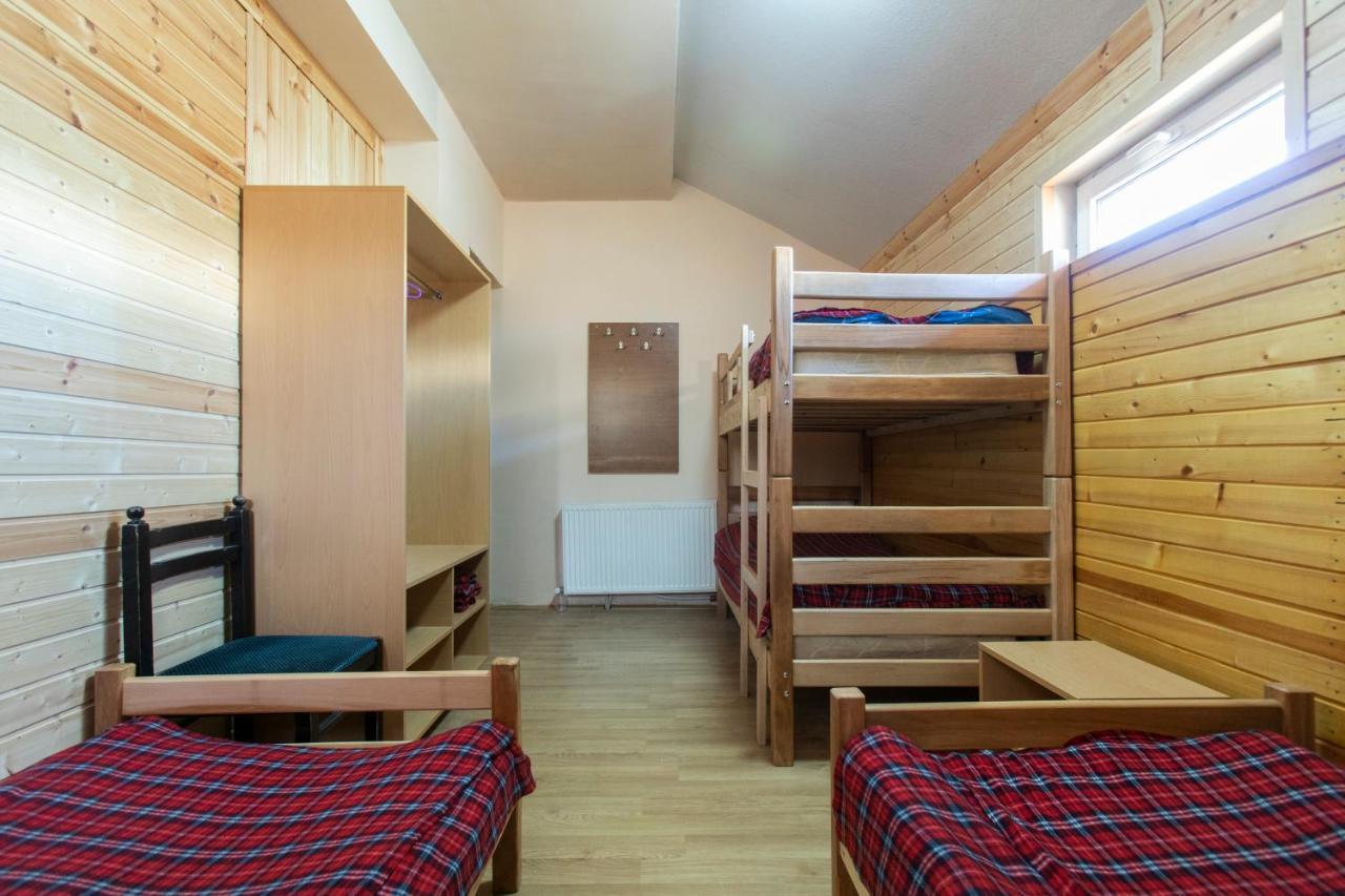 Snow House Hostel Gudauri Exterior photo